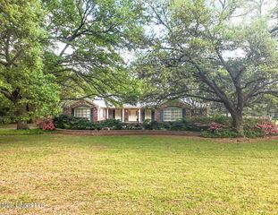 9 Adam Circle, Natchez, MS 39120