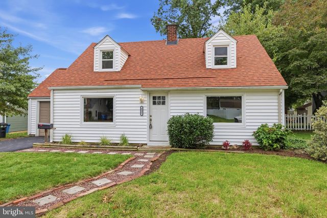 631 OSBORNE AVE, Morrisville, PA 19067