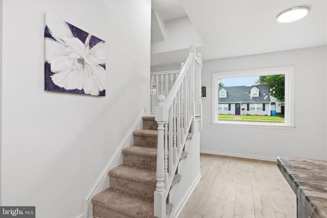 631 OSBORNE AVE, Morrisville, PA 19067