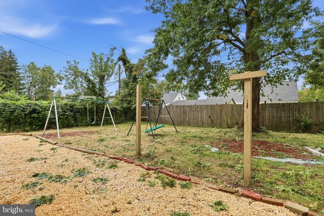 631 OSBORNE AVE, Morrisville, PA 19067