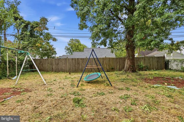 631 OSBORNE AVE, Morrisville, PA 19067
