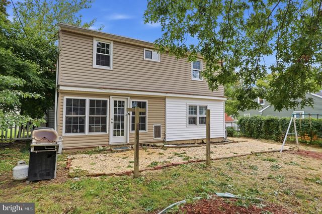 631 OSBORNE AVE, Morrisville, PA 19067