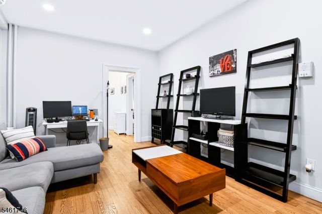 595 Jersey Ave 1, Jersey City, NJ 07302