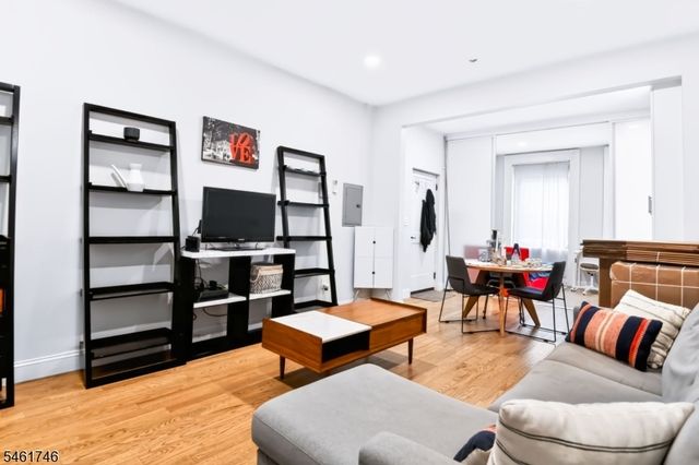 595 Jersey Ave 1, Jersey City, NJ 07302