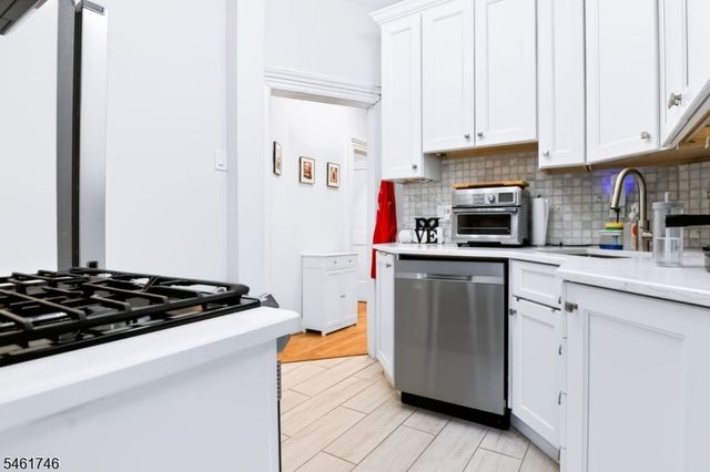 595 Jersey Ave 1, Jersey City, NJ 07302