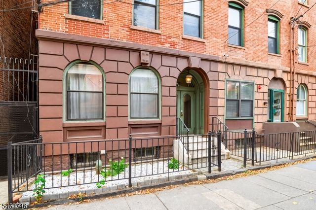 595 Jersey Ave 1, Jersey City, NJ 07302
