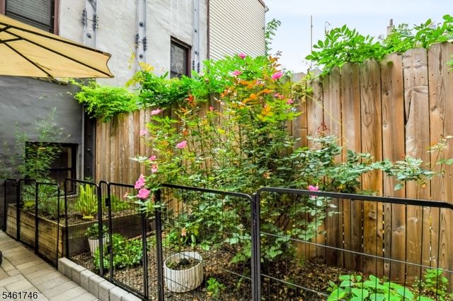 595 Jersey Ave 1, Jersey City, NJ 07302