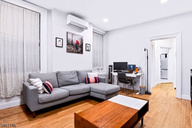 595 Jersey Ave 1, Jersey City, NJ 07302