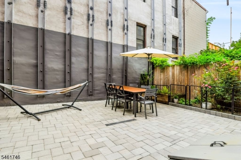 595 Jersey Ave 1, Jersey City, NJ 07302 — photo 2