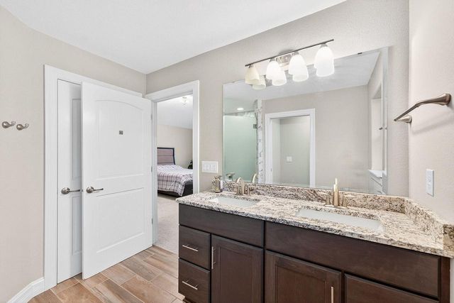 3128 W Hidden Oaks DRIVE, Franklin, WI 53132