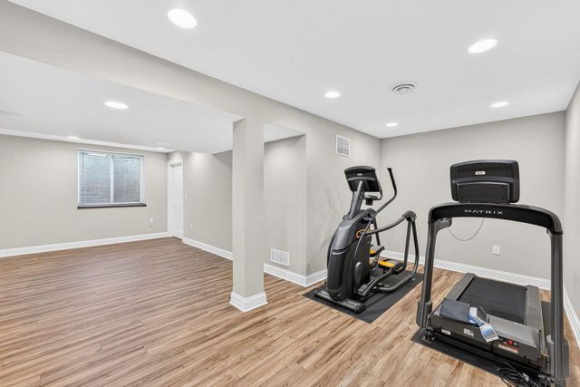 3128 W Hidden Oaks DRIVE, Franklin, WI 53132