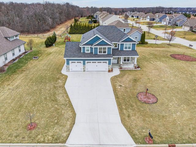 3128 W Hidden Oaks DRIVE, Franklin, WI 53132