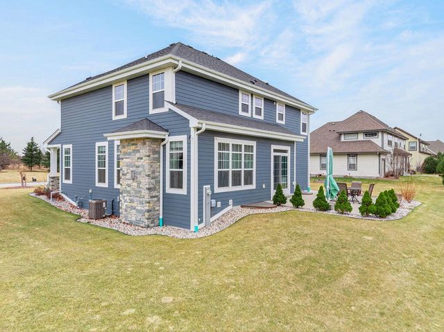 3128 W Hidden Oaks DRIVE, Franklin, WI 53132