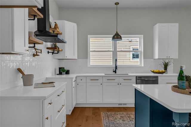 1017 Elm Street, Wyandotte, MI 48192