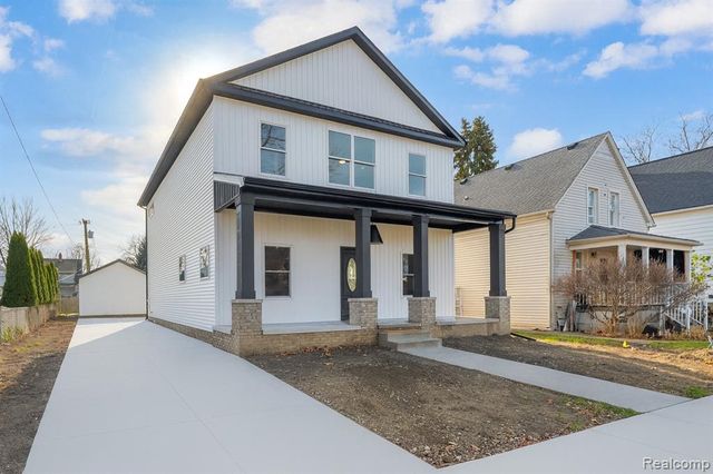 1017 Elm Street, Wyandotte, MI 48192