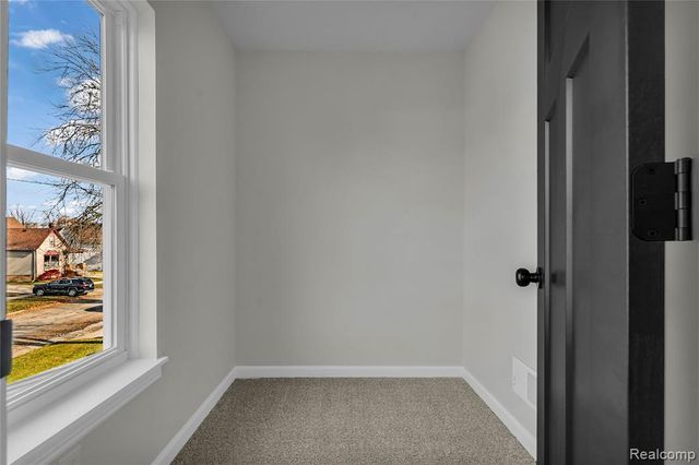 1017 Elm Street, Wyandotte, MI 48192