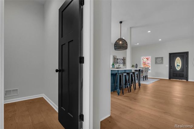 1017 Elm Street, Wyandotte, MI 48192