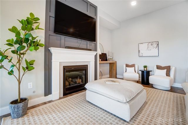 1002 Belfast Drive, Sugarcreek Township, OH 45440