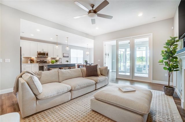 1002 Belfast Drive, Sugarcreek Township, OH 45440