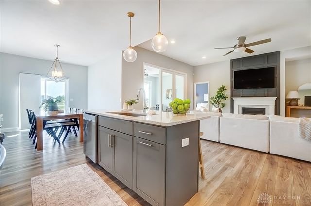 1002 Belfast Drive, Sugarcreek Township, OH 45440