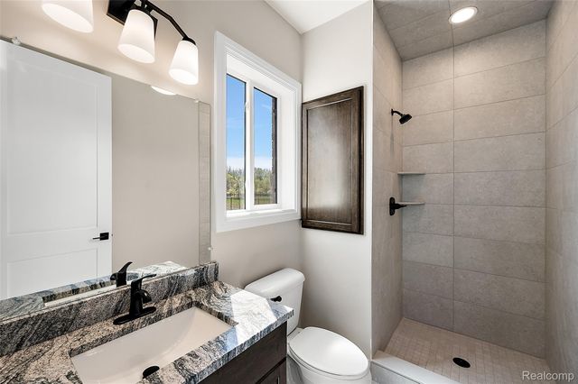 18790 Via Firenze, Macomb Township, MI 48044