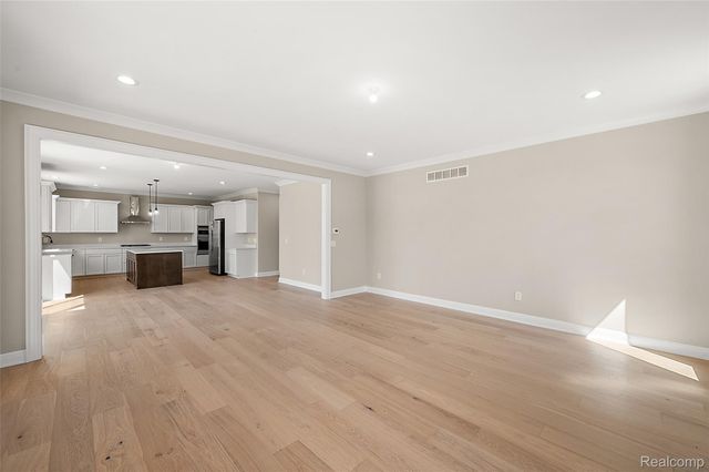 18790 Via Firenze, Macomb Township, MI 48044
