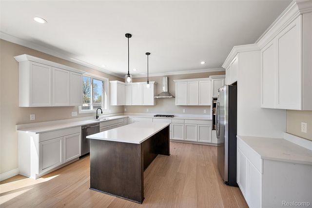 18790 Via Firenze, Macomb Township, MI 48044