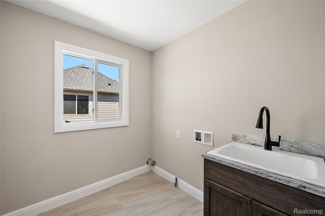 18790 Via Firenze, Macomb Township, MI 48044