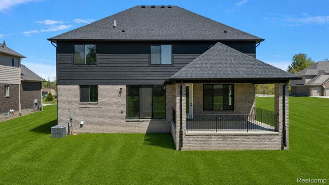 18790 Via Firenze, Macomb Township, MI 48044