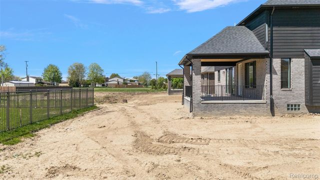 18790 Via Firenze, Macomb Township, MI 48044