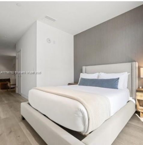 229 SW 9th St 404, Miami, FL 33130