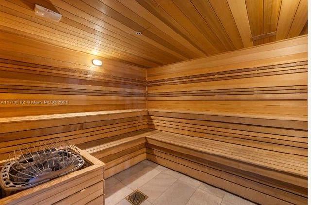 229 SW 9th St 404, Miami, FL 33130