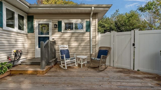 362 Prescott St, New Bedford, MA 02745
