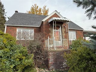 2086 River Hill Rd, Forward Twp, PA 15063