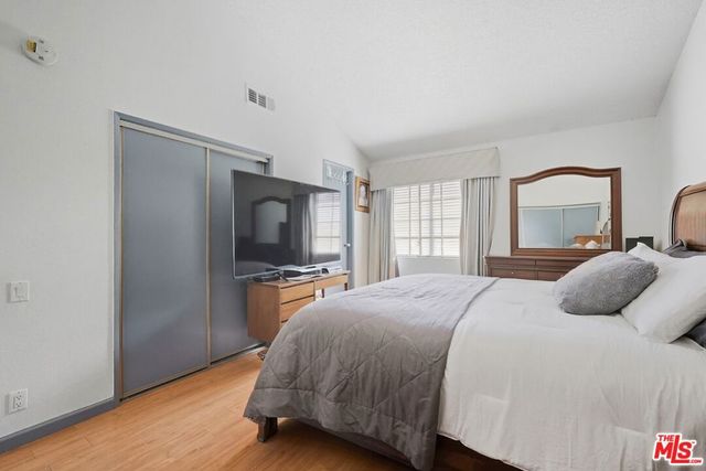 7422 Hazeltine Avenue 3, Van Nuys, CA 91405