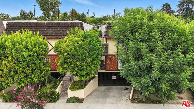 7422 Hazeltine Avenue 3, Van Nuys, CA 91405