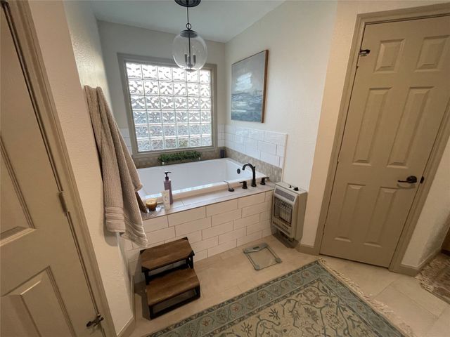 1080 Country Club Road, Sulphur Springs, TX 75482