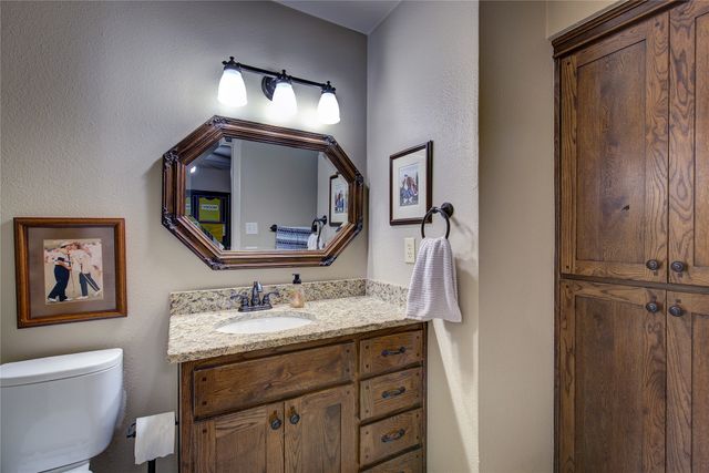 1080 Country Club Road, Sulphur Springs, TX 75482