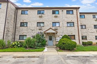 522 E Spruce Drive 1B, Palatine, IL 60074