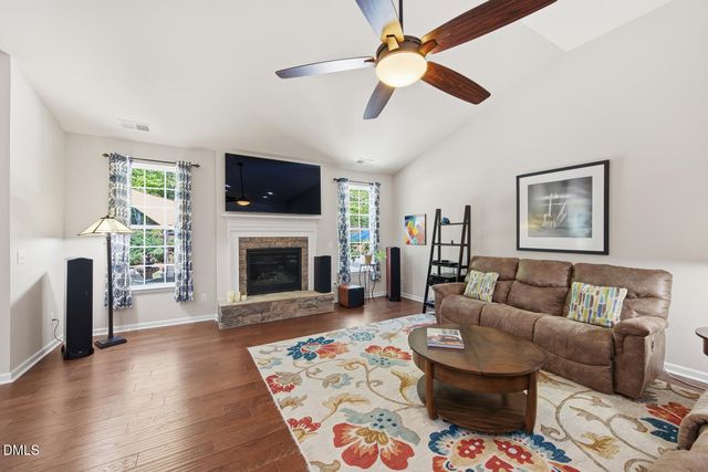 377 S Farnleigh Drive, Chapel Hill, NC 27517