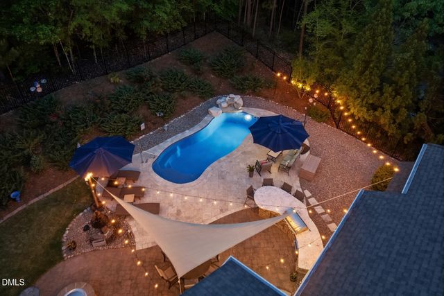 377 S Farnleigh Drive, Chapel Hill, NC 27517
