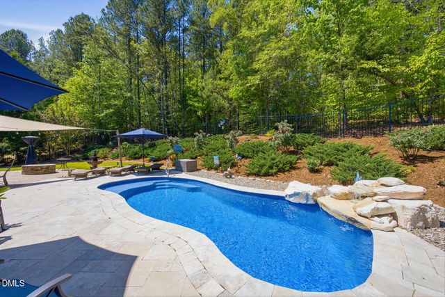377 S Farnleigh Drive, Chapel Hill, NC 27517