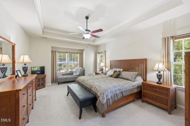 377 S Farnleigh Drive, Chapel Hill, NC 27517