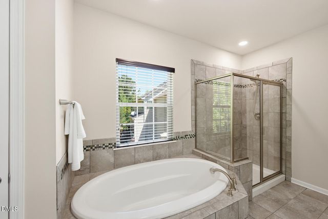 377 S Farnleigh Drive, Chapel Hill, NC 27517