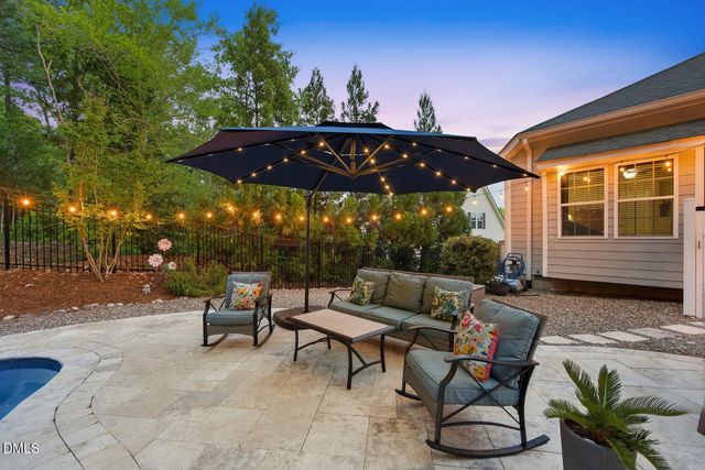 377 S Farnleigh Drive, Chapel Hill, NC 27517