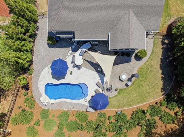 377 S Farnleigh Drive, Chapel Hill, NC 27517