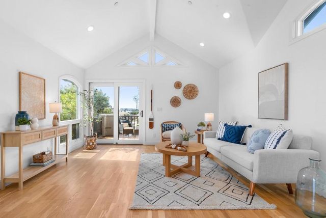 121 Anchorage Avenue, Santa Cruz, CA 95062