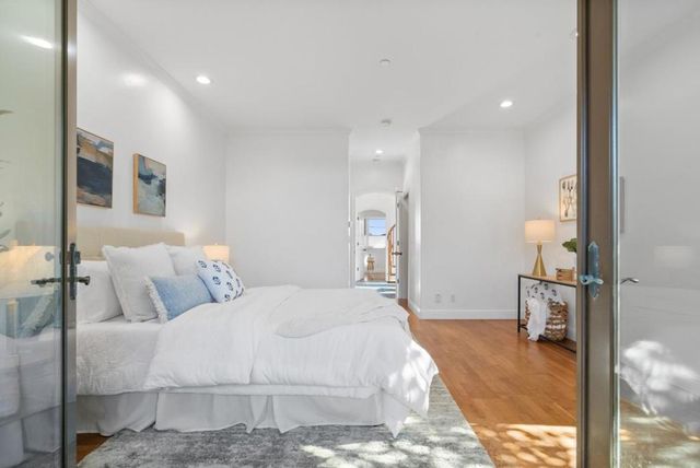 121 Anchorage Avenue, Santa Cruz, CA 95062