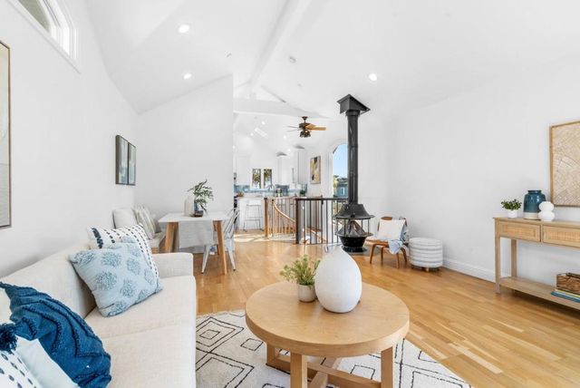 121 Anchorage Avenue, Santa Cruz, CA 95062