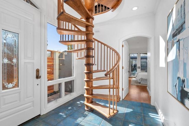 121 Anchorage Avenue, Santa Cruz, CA 95062